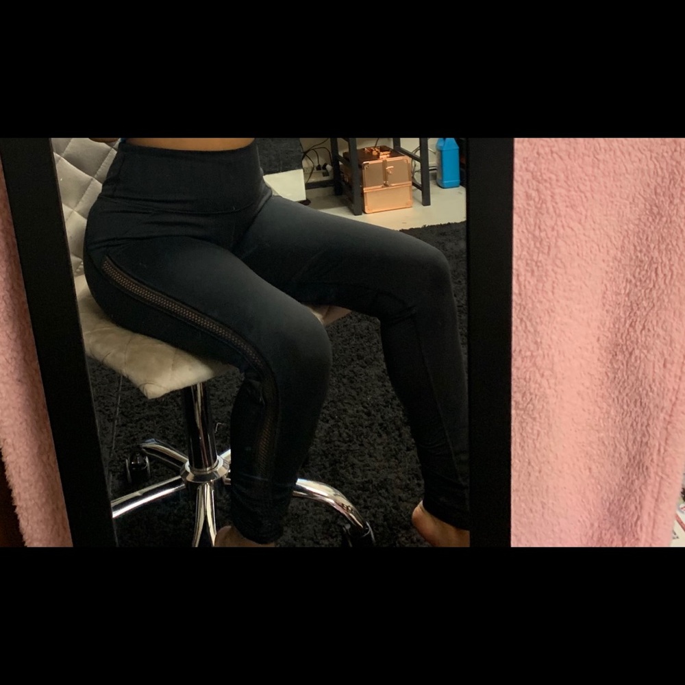 Black leggings